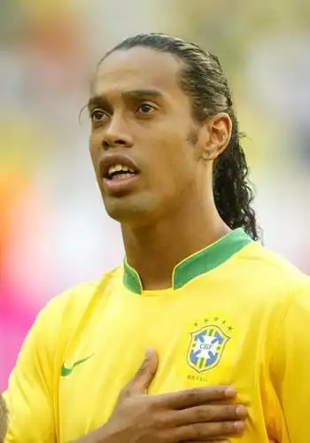 年轻且具有 年轻且具有