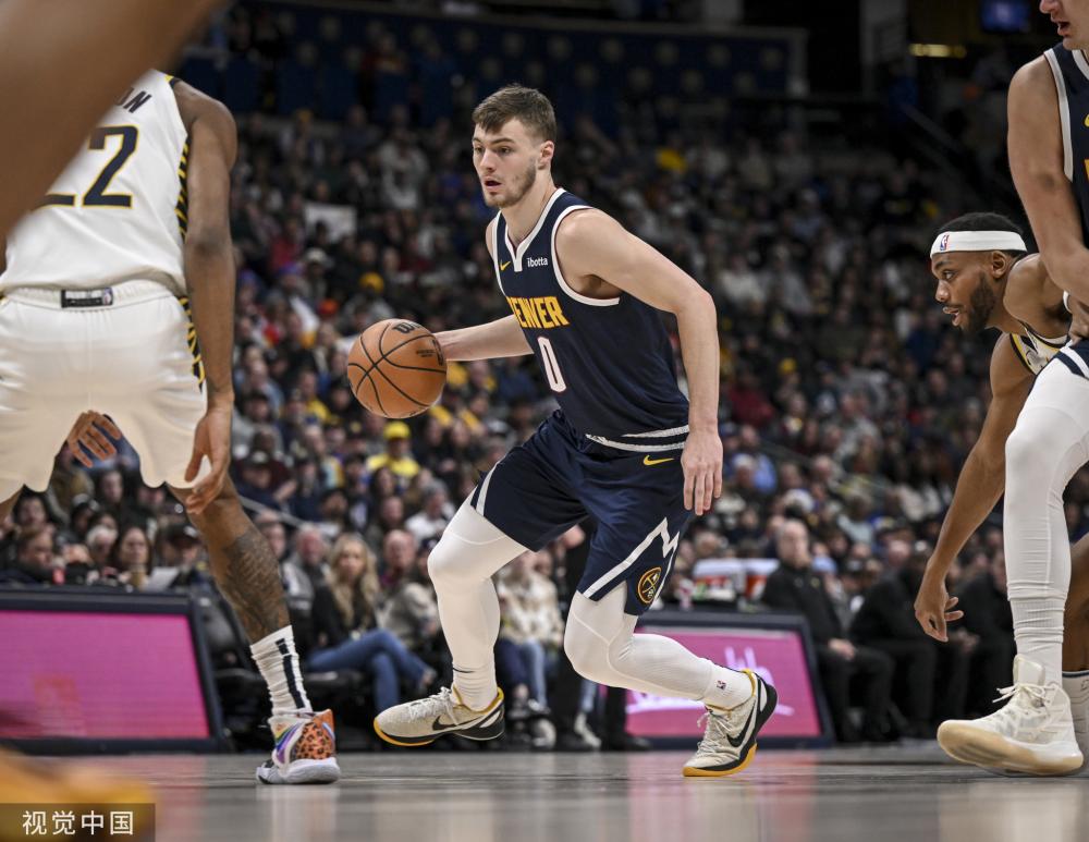 在分析英超 在分析英超